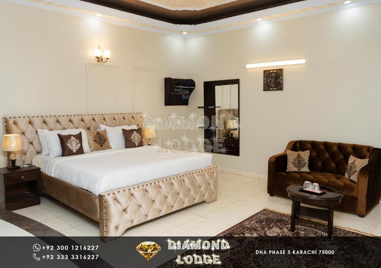 Diamond Lodge Karachi Buitenkant foto